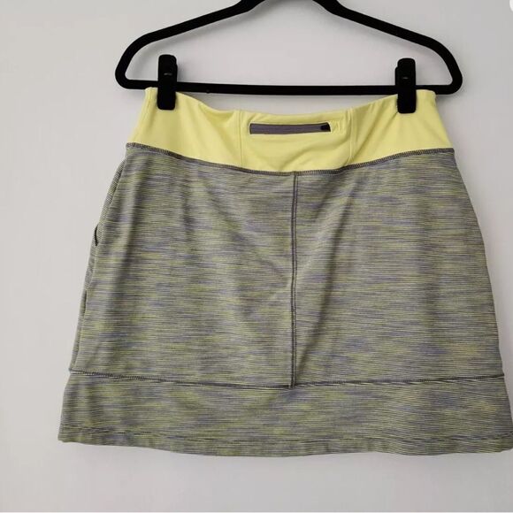 EXCELLENT CONDITION WOMEN’S SIZE MEDIUM TITLE NINE BUTTAH SKORT - Picture 3 of 10